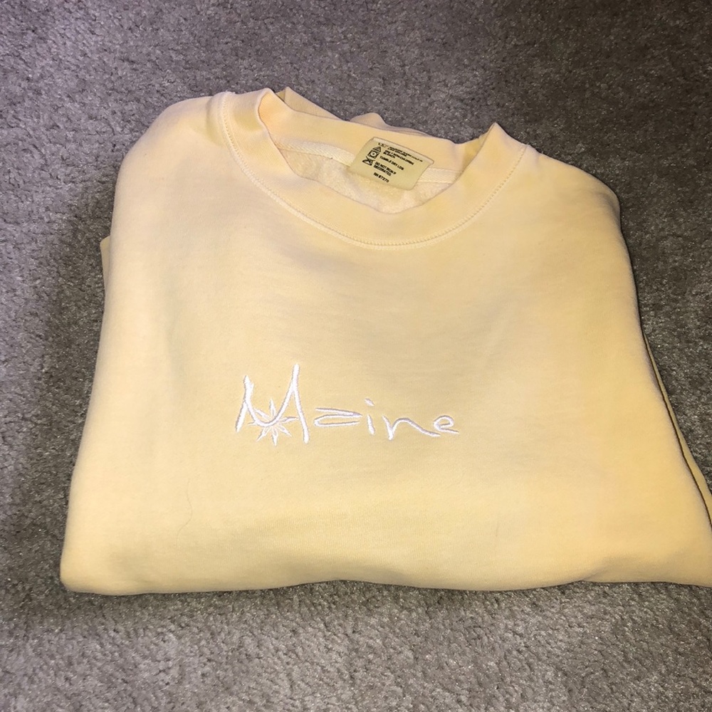 Yellow Maine crop top sweatshirt size small